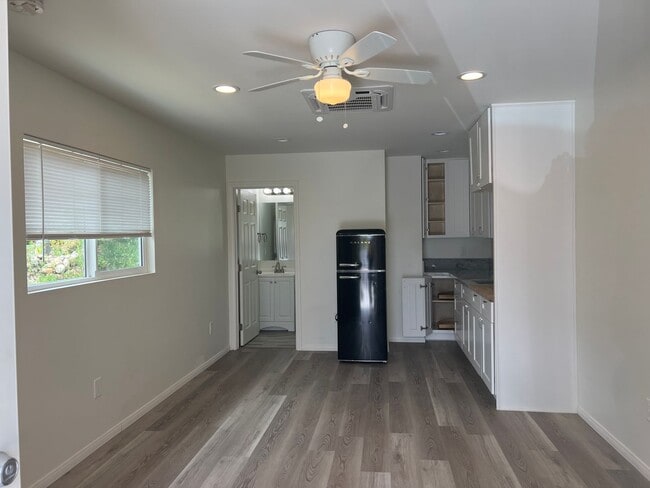property at 3432-3432 Egan St