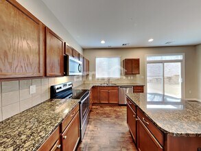 804 Commerce Trl in Canton, GA - Building Photo - Building Photo