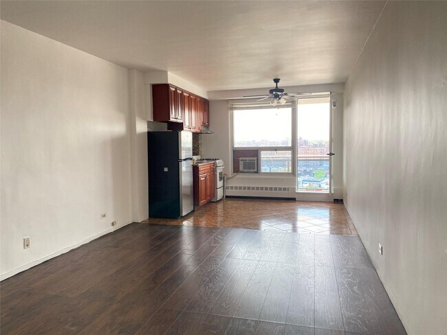 property at 97-10-97-62 62nd Dr