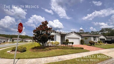 702 Alta Vista Ct in Davenport, FL - Foto de edificio - Building Photo