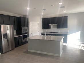 12312 N Miller Canyon Ct in Oro Valley, AZ - Building Photo - Building Photo