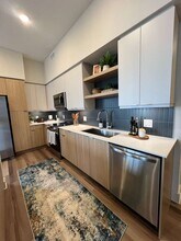 2910 SW 69th Ave, Unit 2 in Miami, FL - Building Photo - Building Photo