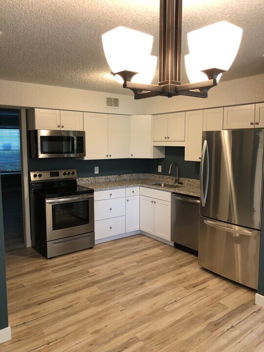 212 Blue Ridge Dr, Unit 9 in Old Hickory, TN - Building Photo