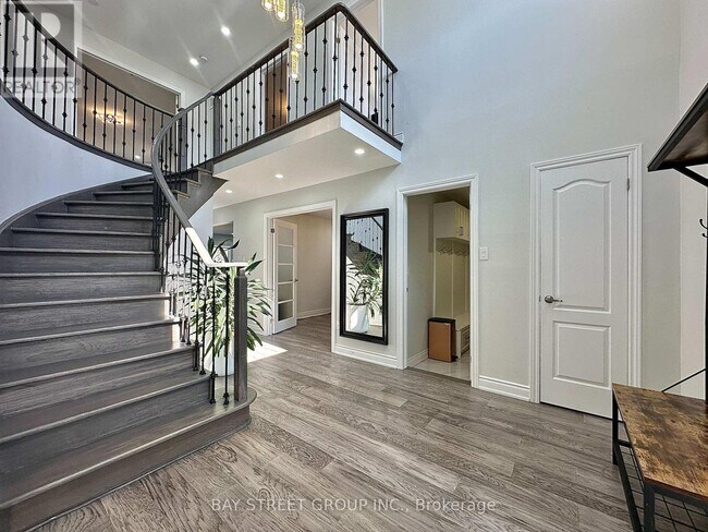 1593 Wintergrove Gardens in Mississauga, ON - Building Photo - Building Photo