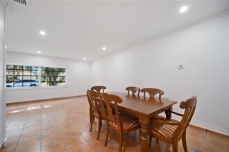 329 Candia Ave in Coral Gables, FL - Building Photo - Building Photo