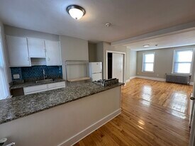 39 Beacon St, Unit 3 in Chelsea, MA - Building Photo