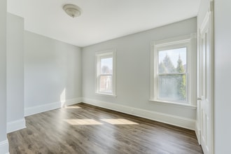 108 Clarence St in Brantford, ON - Building Photo - Building Photo