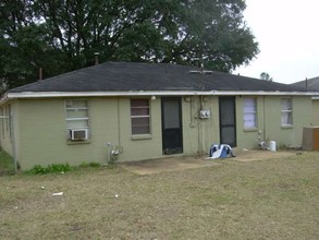 301 Flintside Dr in Albany, GA - Foto de edificio - Building Photo