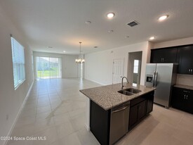 1181 Canfield Cir in Palm Bay, FL - Foto de edificio - Building Photo