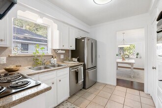 2214 Deer Valley Dr in Spring, TX - Foto de edificio - Building Photo