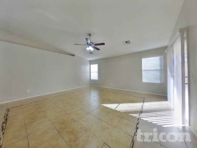 14131 W Corrine Dr in Surprise, AZ - Building Photo - Building Photo