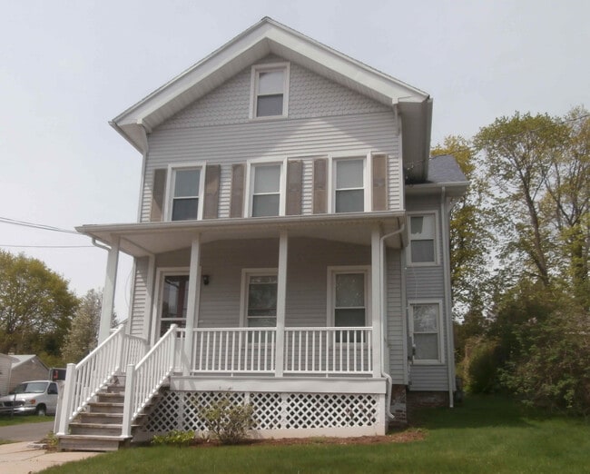 74 Hopson Ave, Unit second floor
