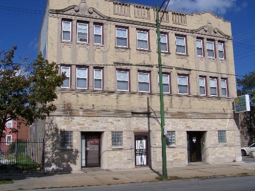 1010 E 79th St in Chicago, IL - Foto de edificio