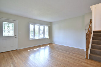 796 Adele St in Elmhurst, IL - Foto de edificio - Building Photo