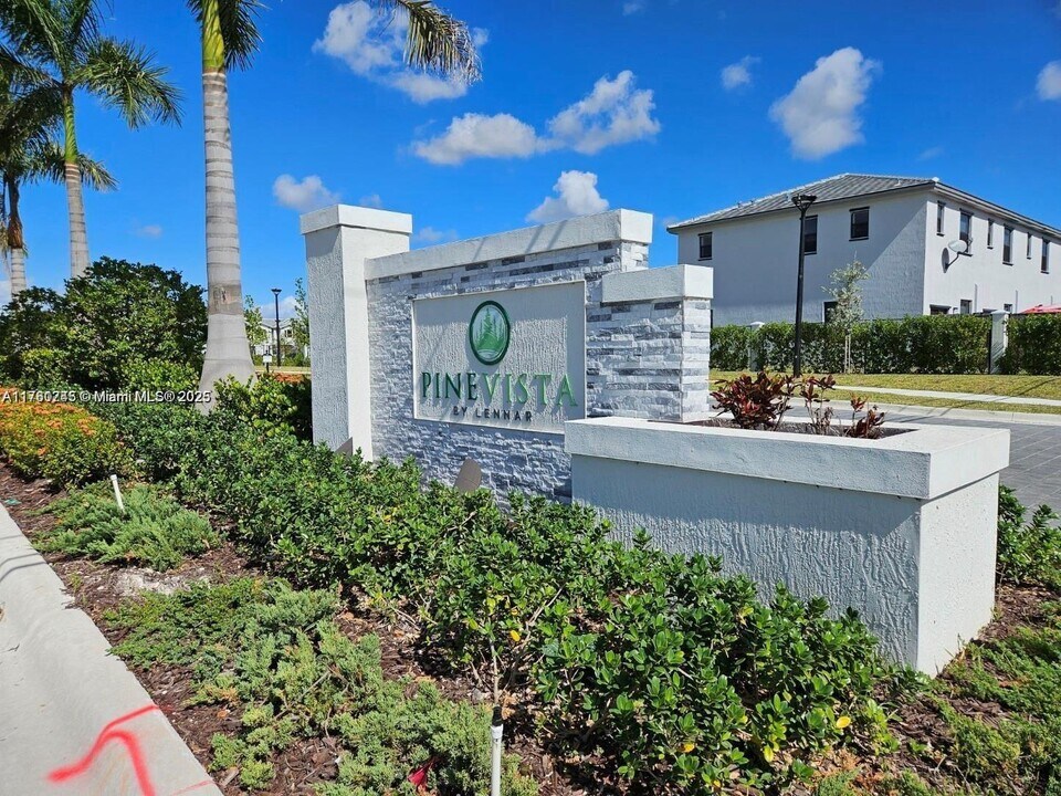 13410 SW 287th Ter in Homestead, FL - Building Photo
