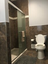 5451 Potter St in Pittsburgh, PA - Foto de edificio - Building Photo