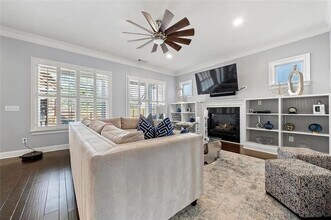 3165 Oakdale Rd in Atlanta, GA - Building Photo - Building Photo