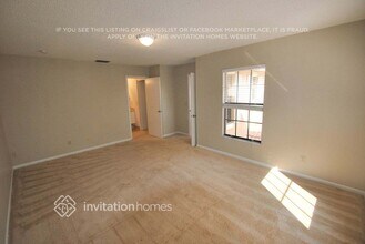 355 Prestwick Cir in Palm Beach Gardens, FL - Building Photo - Building Photo