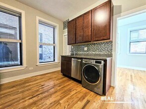 633 W Oakdale Ave in Chicago, IL - Building Photo - Building Photo