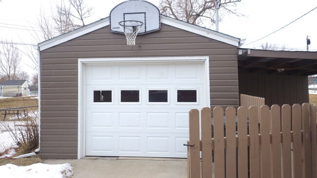 9 Montana St in Rapid City, SD - Building Photo - Building Photo