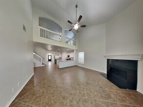 6434 Tea Tree Dr in Katy, TX - Foto de edificio - Building Photo