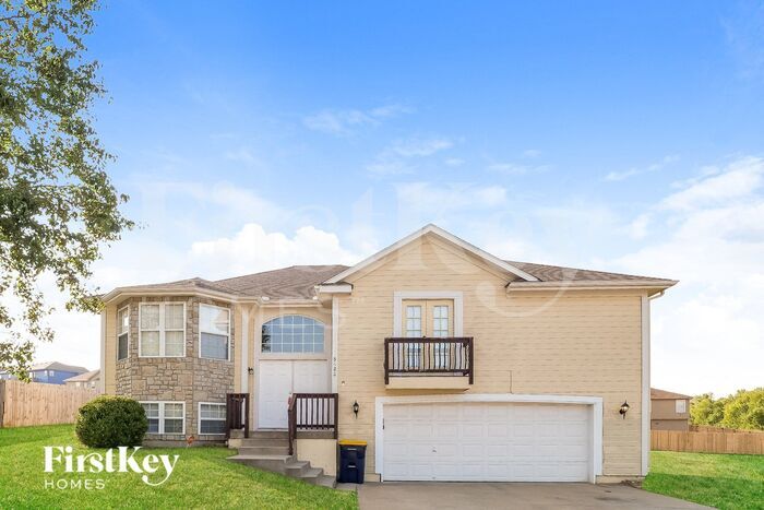 5422 Marion Dr in Kansas City, MO - Building Photo