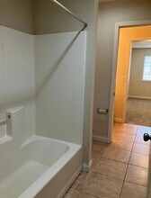 1513 Rolling Rock Dr in Columbia, MO - Foto de edificio - Building Photo