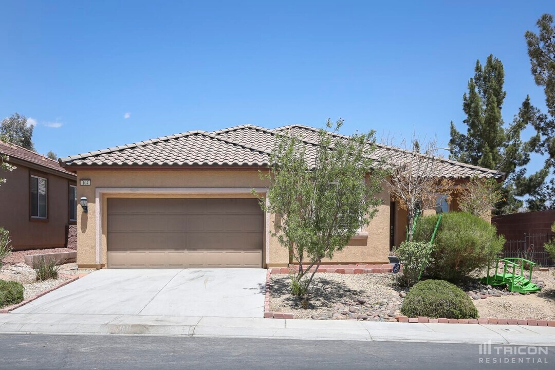 104 Buck Ranch Ave in North Las Vegas, NV - Building Photo
