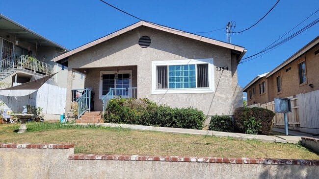 7354 Valley View Ave in Whittier, CA - Building Photo - Building Photo