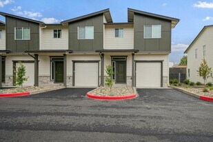 1250 Baxter Rd SE in Salem, OR - Building Photo