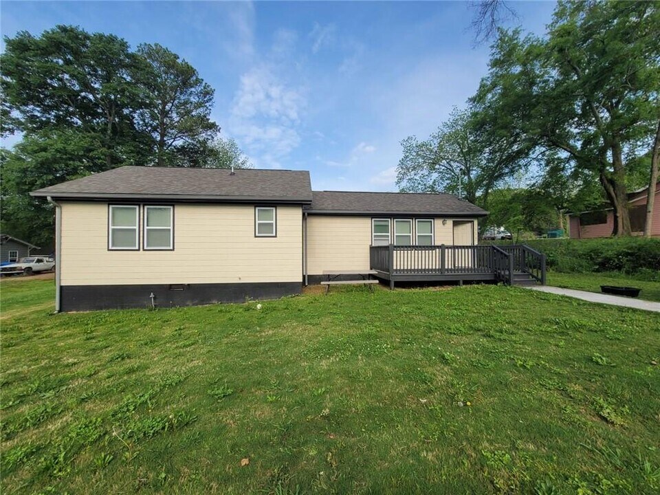 1559 Alma St SW in Atlanta, GA - Building Photo