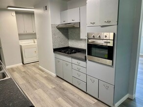 5041 Tierra Baja Way in San Diego, CA - Building Photo - Building Photo