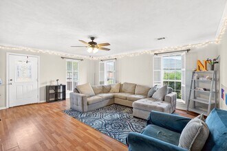 1308 Roanoke Ct in College Station, TX - Building Photo - Building Photo