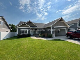 3734 N Mashie St in Post Falls, ID - Building Photo