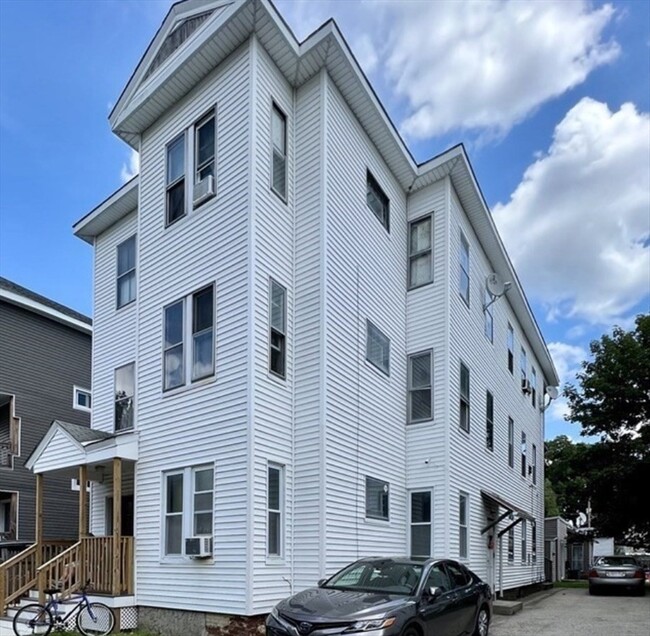 20 Hudson St, Unit 3R in Worcester, MA - Building Photo - Building Photo