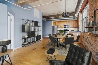 1528 S Wabash Ave in Chicago, IL - Building Photo - Building Photo