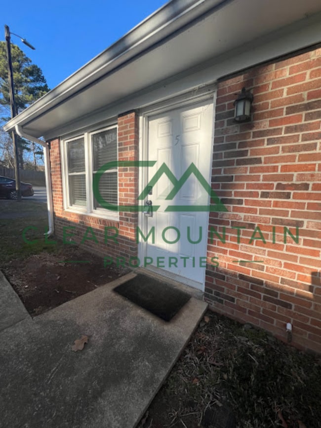 property at 300 Brook Glenn Rd