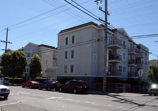 College Park Apartments in San Francisco, CA - Building Photo - Building Photo