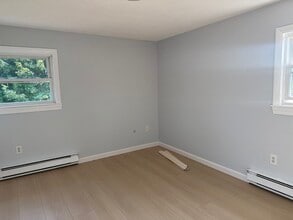 100 Central St in Waltham, MA - Building Photo - Building Photo