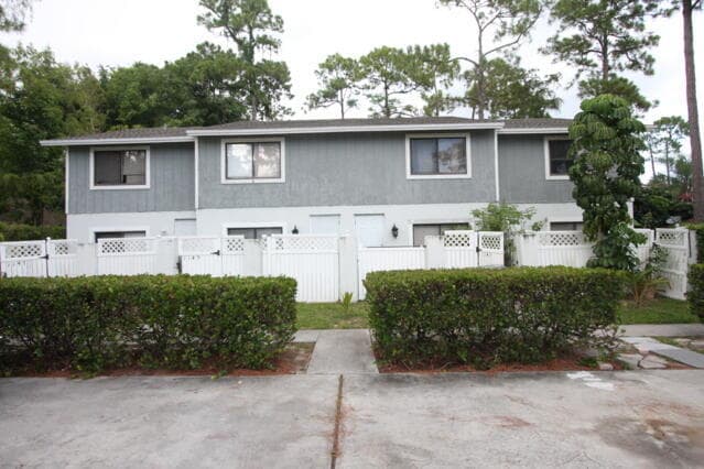 property at 1143 Goldenrod Rd