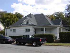 1001 Buffalo St in Johnson City, TN - Building Photo - Building Photo