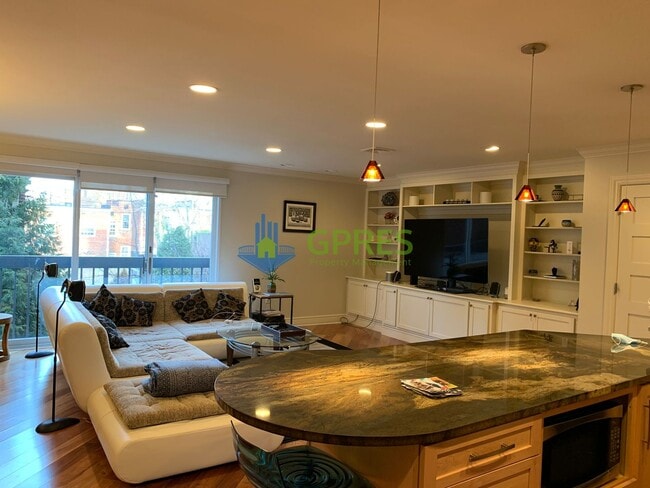 property at 5425 Fifth Ave