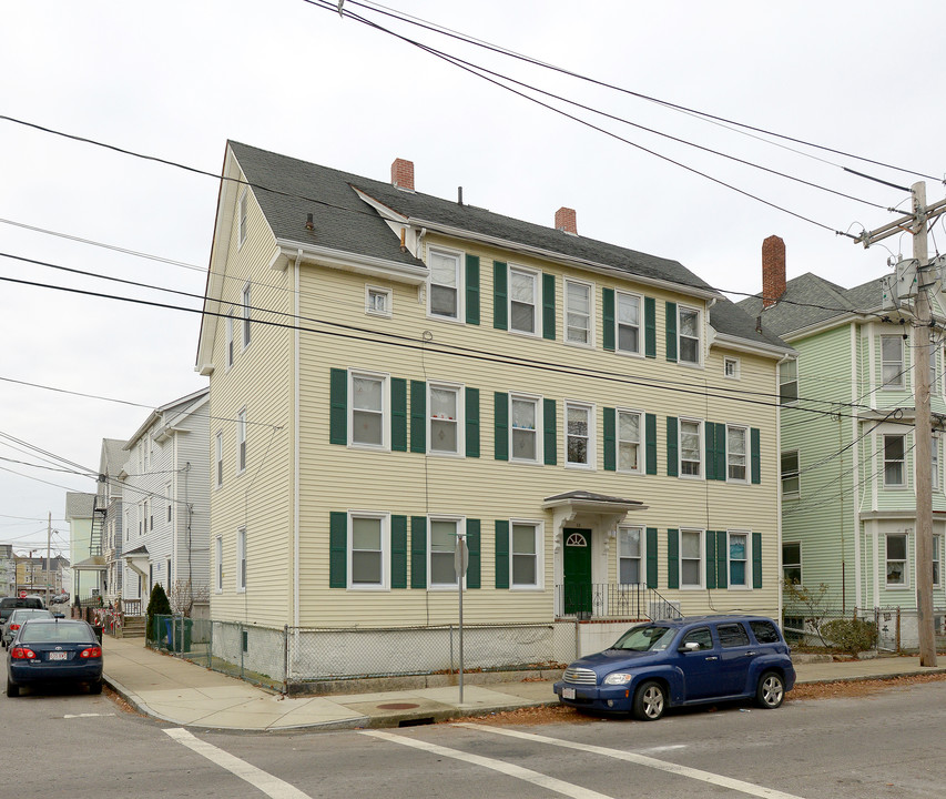 59 Crapo St in New Bedford, MA - Building Photo