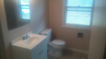 245 Rose Ave in Loves Park, IL - Building Photo