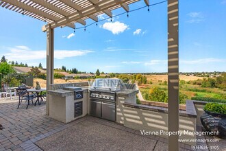 1550 Summerhill Ln in Lincoln, CA - Building Photo - Building Photo