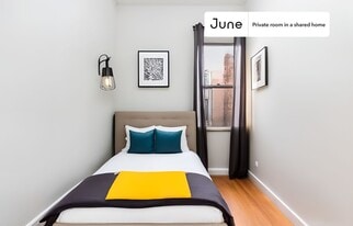 252 Madison St in New York, NY - Building Photo