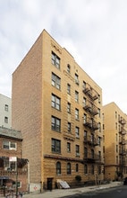 4536 39th Pl in Sunnyside, NY - Foto de edificio - Building Photo