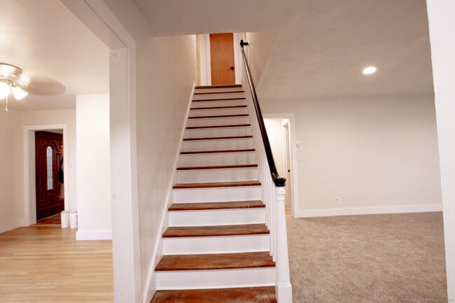 53 Battell St in Torrington, CT - Building Photo - Building Photo