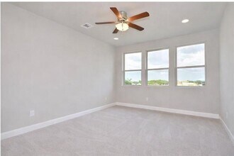 1610 Arcilla St in Austin, TX - Building Photo - Building Photo