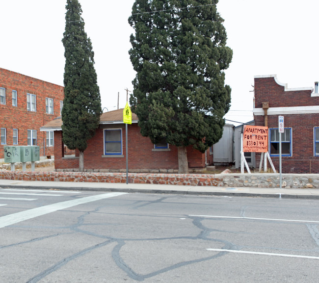 2854 Grant Ave in El Paso, TX - Building Photo - Building Photo